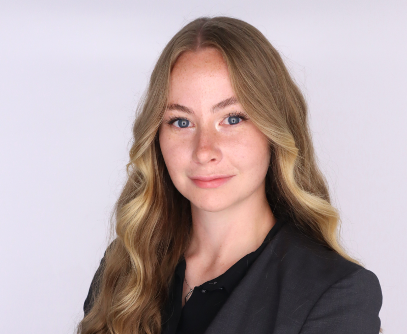 Image of Robyn Hansen